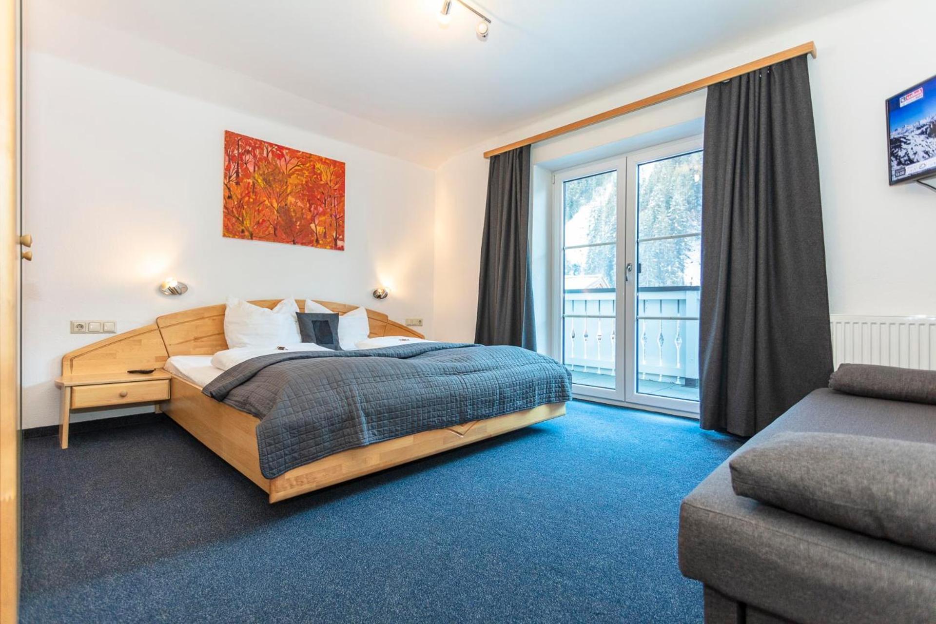 Apartment mit 2 Schlafzimmern und Balkon