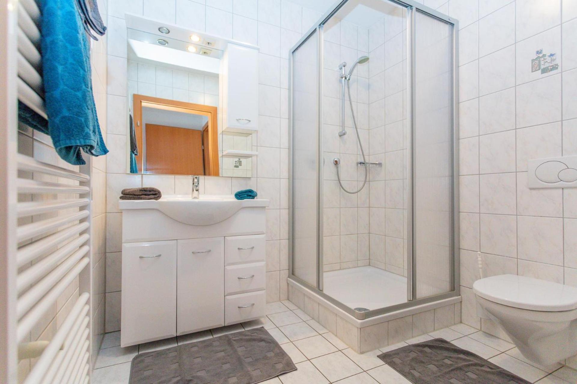 Apartment mit 4 Schlafzimmern und einem Balkon - 5